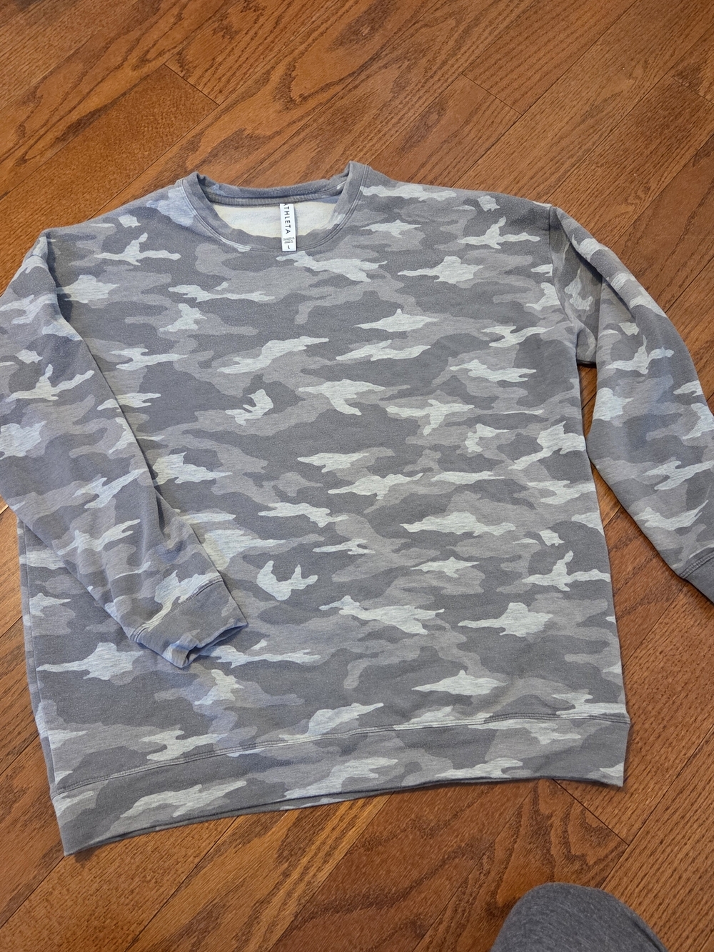 Athleta Gray Camo Crew Sweatshirt